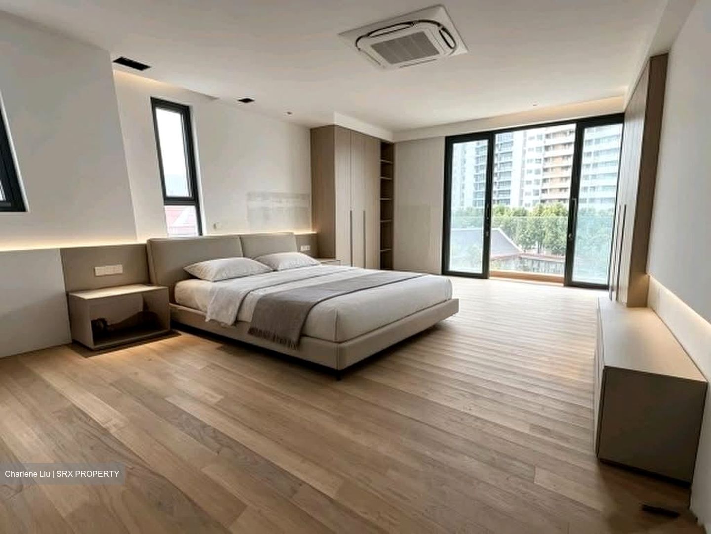 Charlton Park (D19), Terrace #593073131
